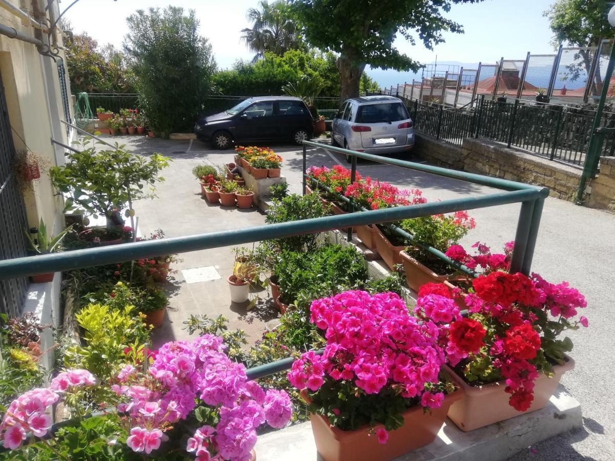 Casa Vacanze Napoli Posillipo מראה חיצוני תמונה